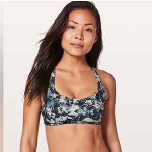 Lululemon Free To Be Wild Sports Bra Size 8
